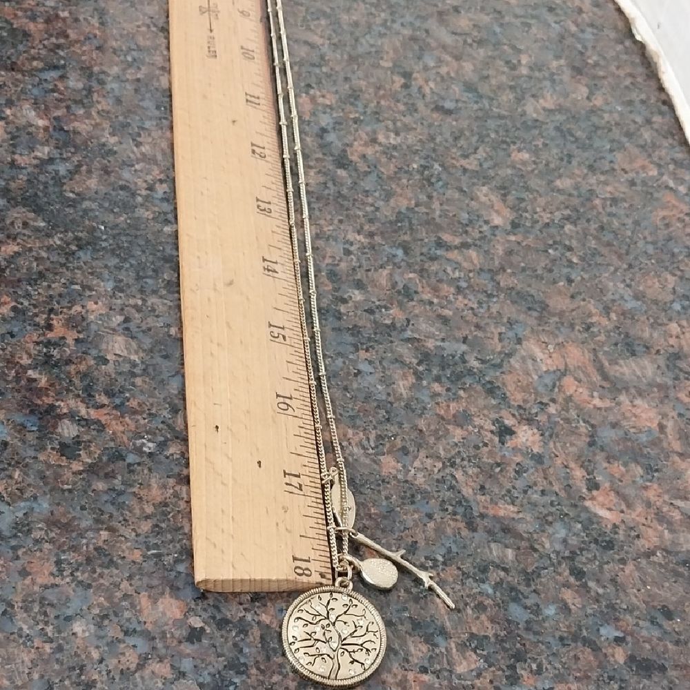 SAKS FIFTH AVENUE Gold Tree Of Life Pendant Necklace..EUC.